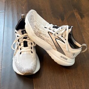 Brooks Glycerin White and Gray Running Shoes